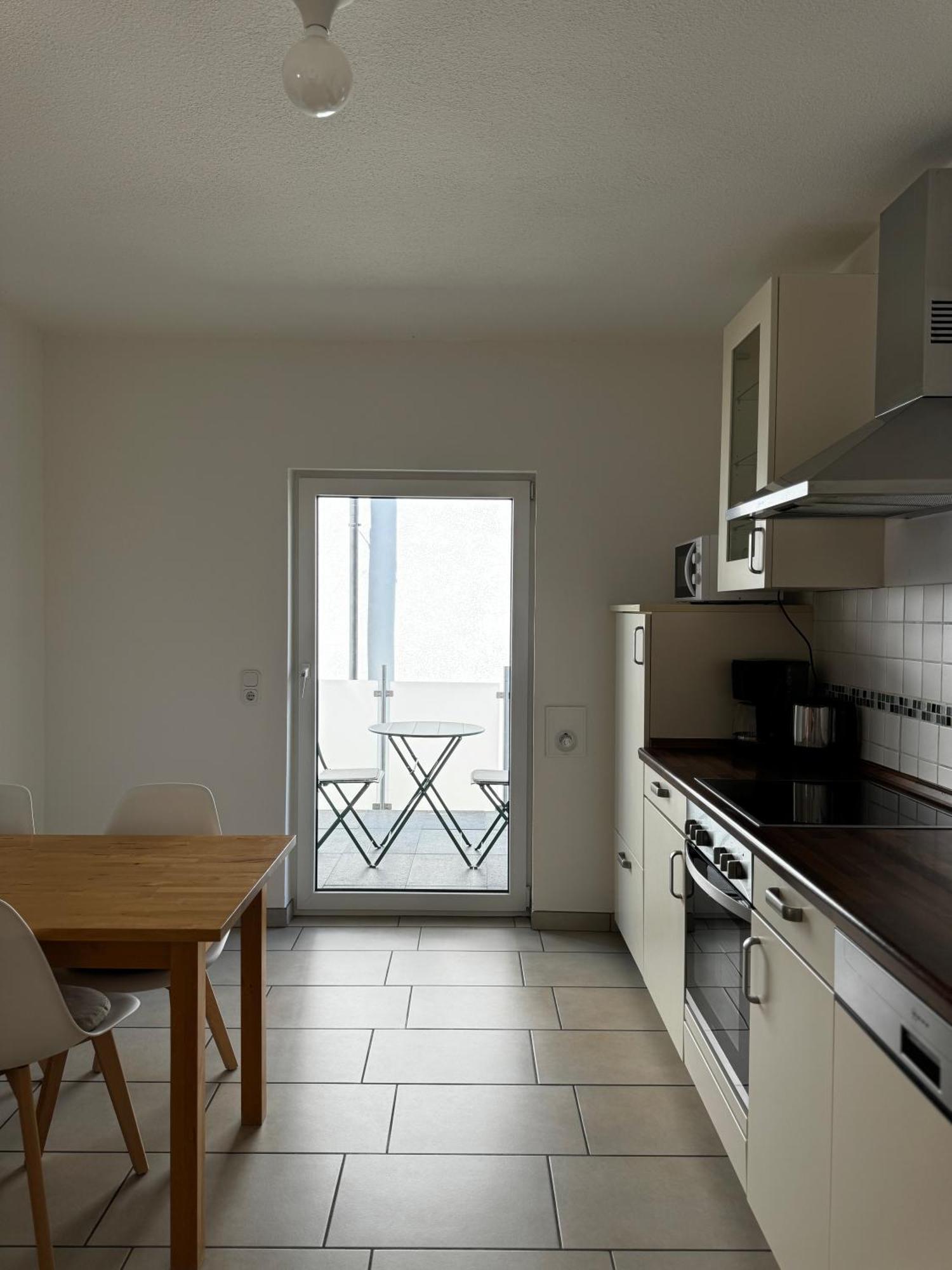 7 Apartment *